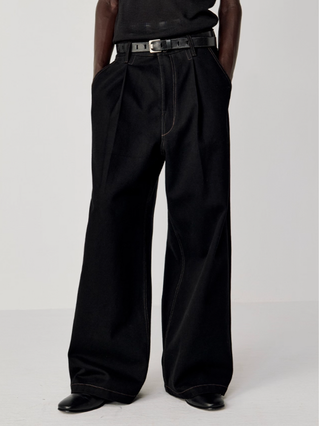 WASHED DENIM PANTS