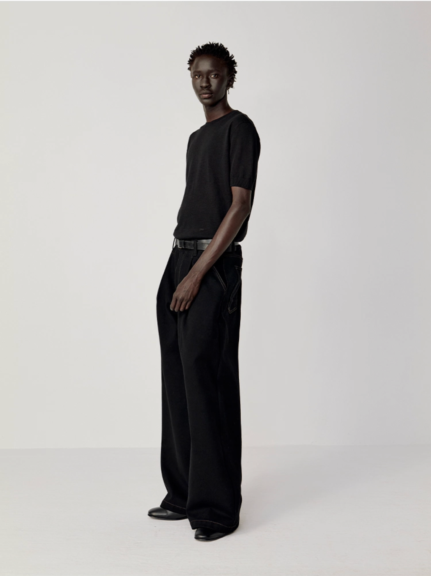 WASHED DENIM PANTS