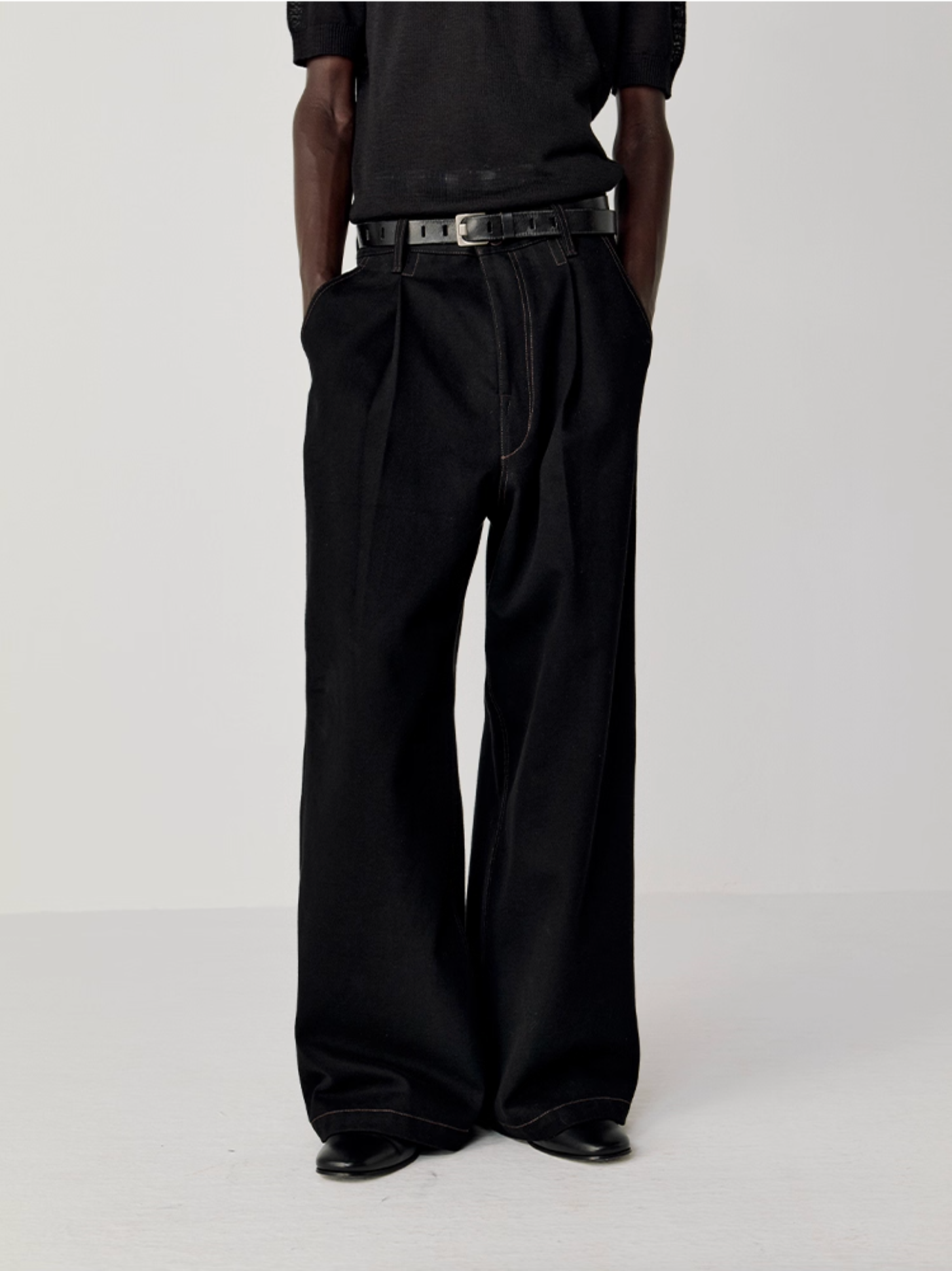 WASHED DENIM PANTS