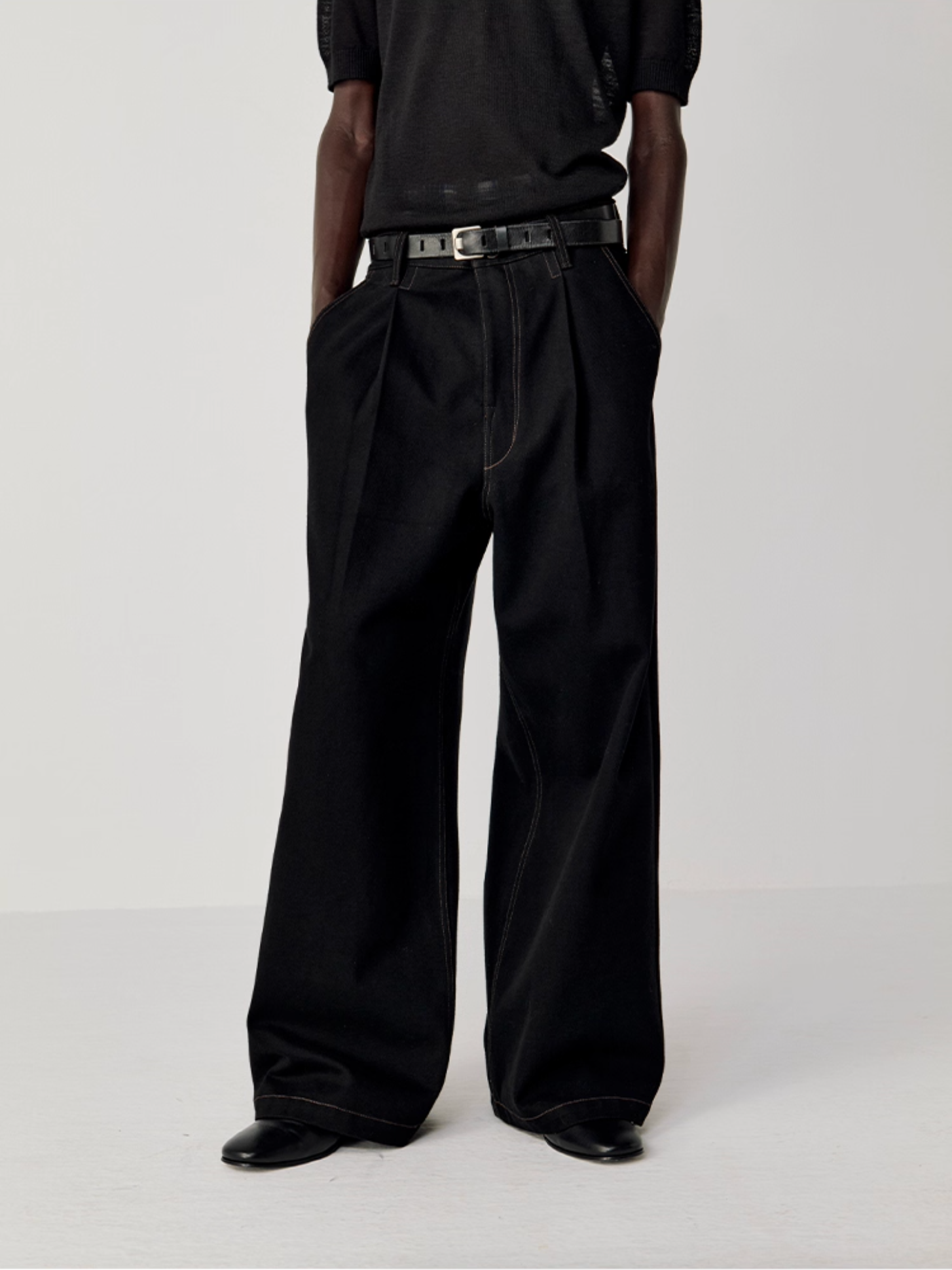 WASHED DENIM PANTS
