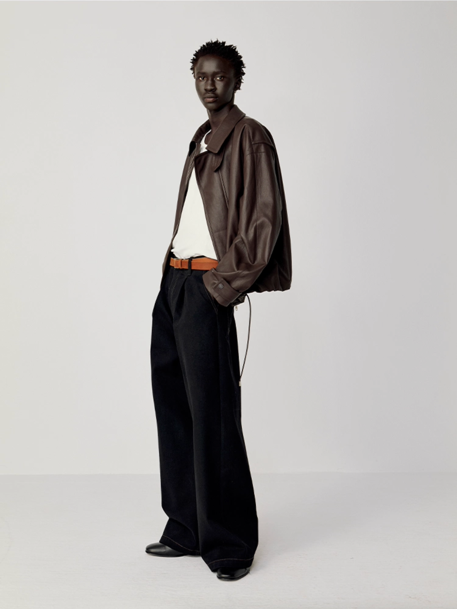 WASHED DENIM PANTS
