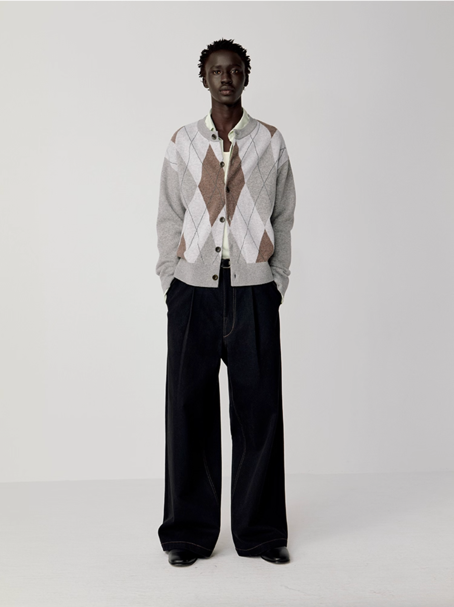 WASHED DENIM PANTS