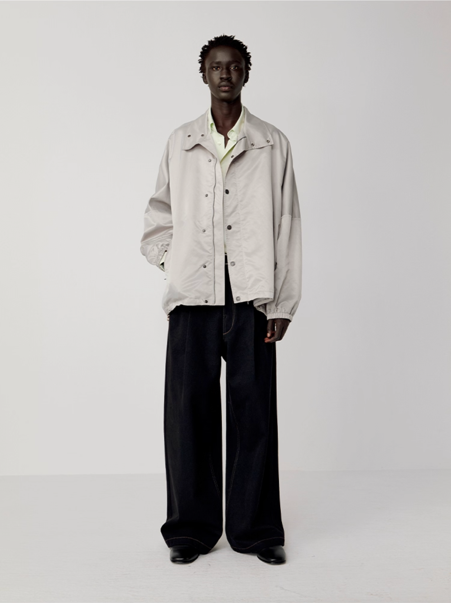 WASHED DENIM PANTS