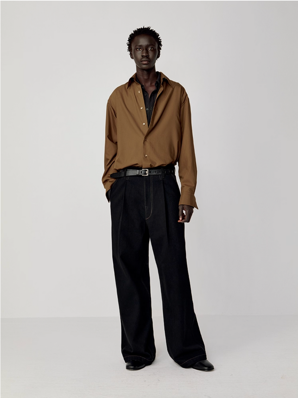 WASHED DENIM PANTS