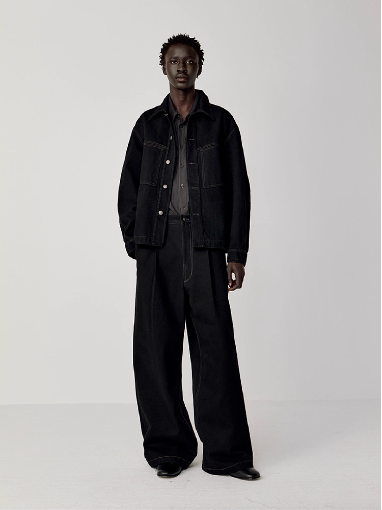 WASHED DENIM PANTS