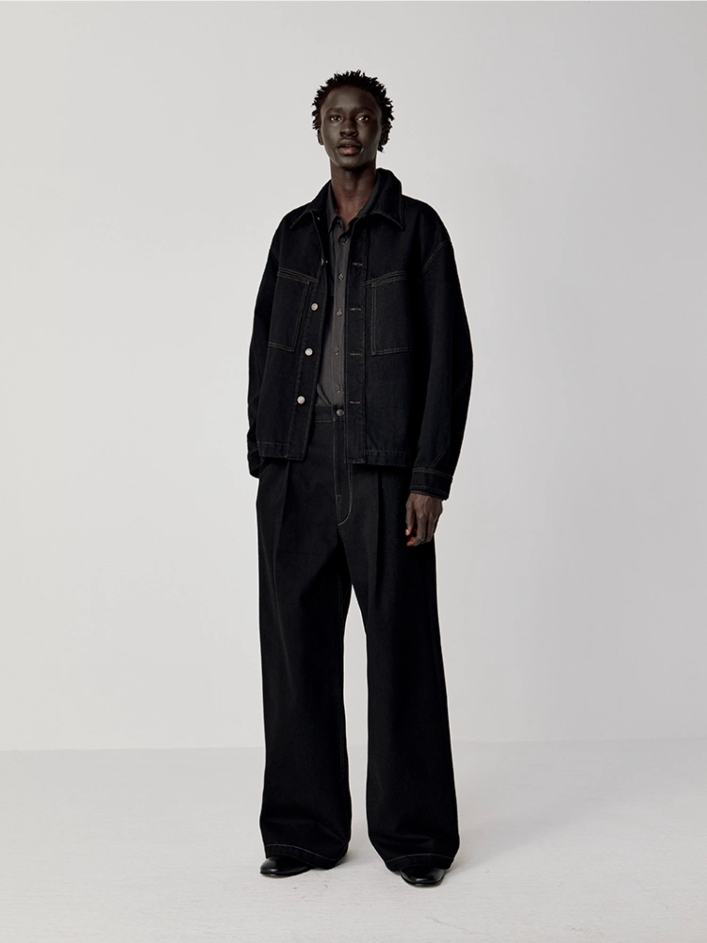 WASHED DENIM PANTS
