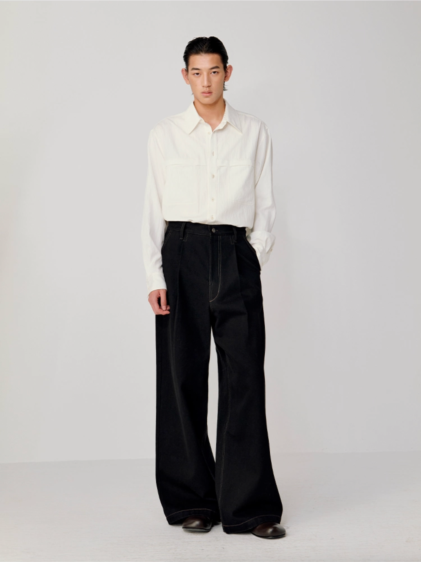WASHED DENIM PANTS