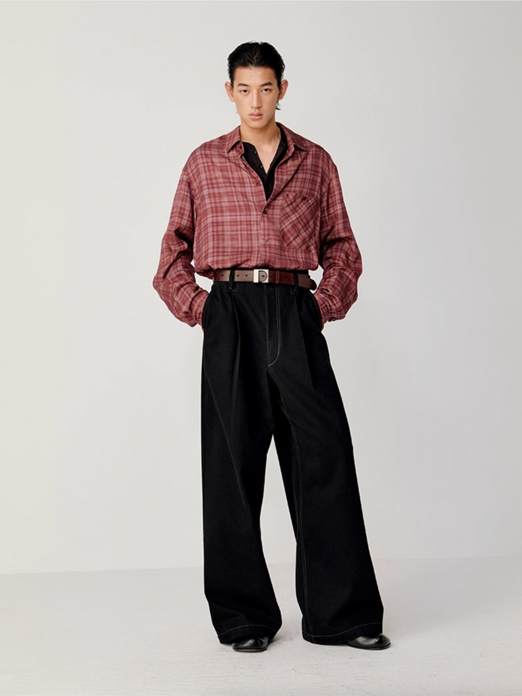 WASHED DENIM PANTS