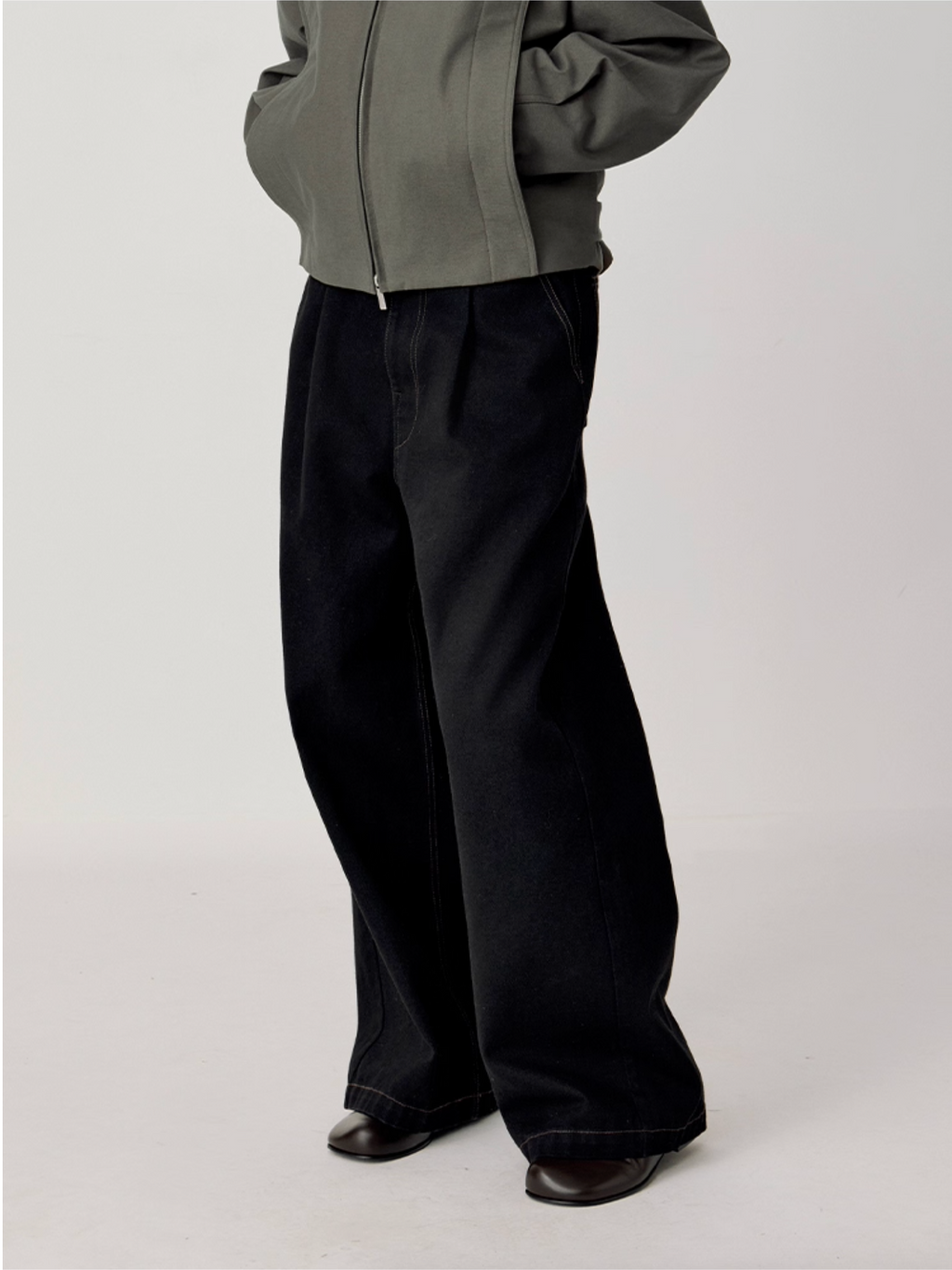 WASHED DENIM PANTS