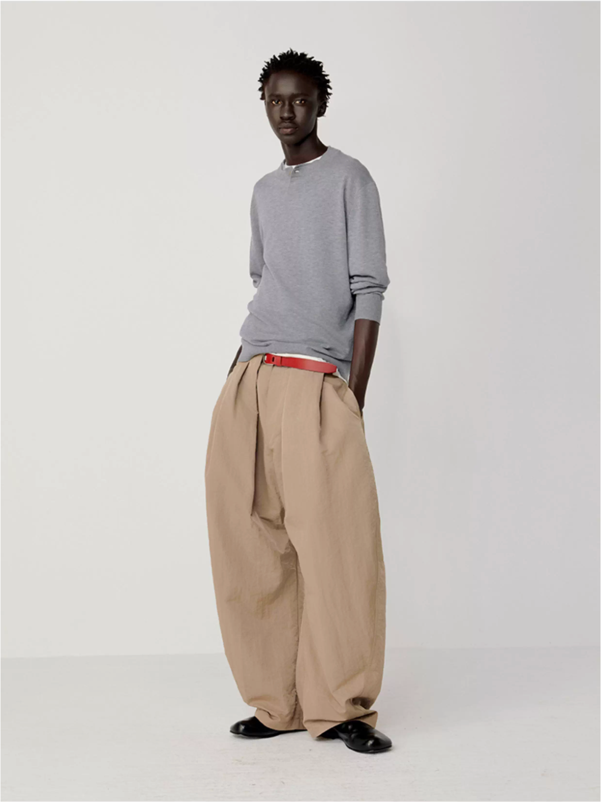 NYLON PLEAT PANTS
