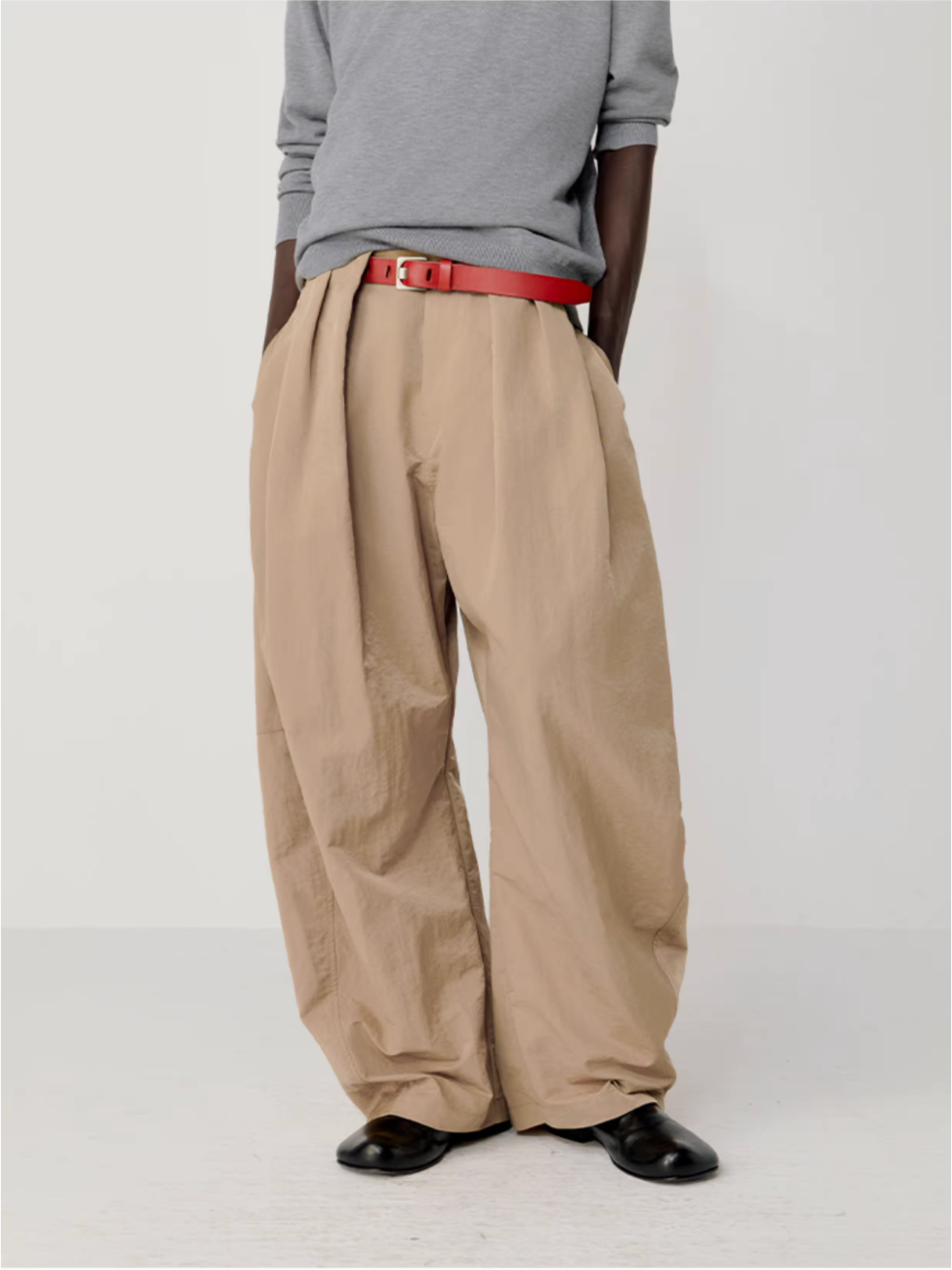 NYLON PLEAT PANTS