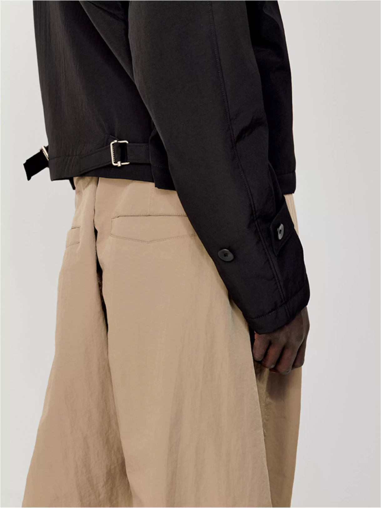 NYLON PLEAT PANTS