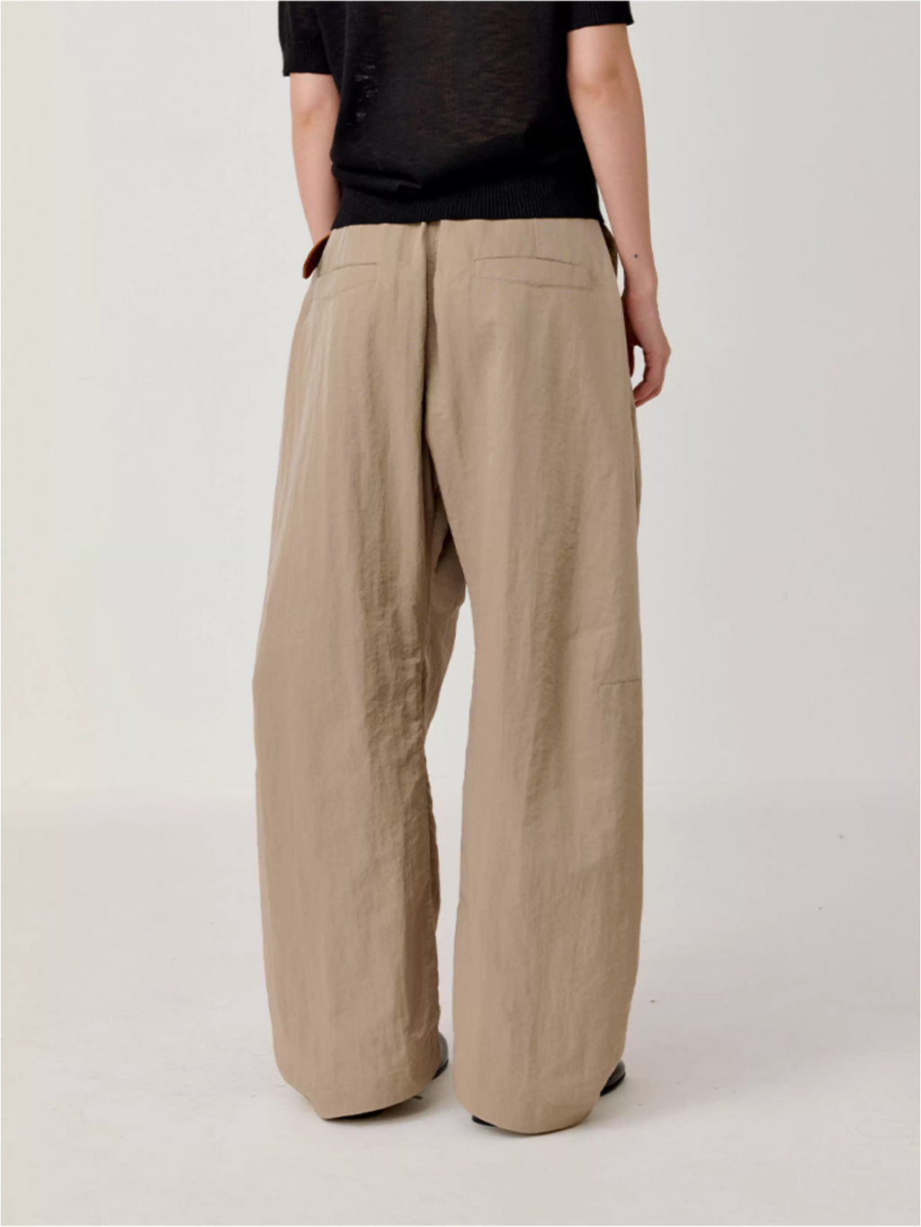 NYLON PLEAT PANTS