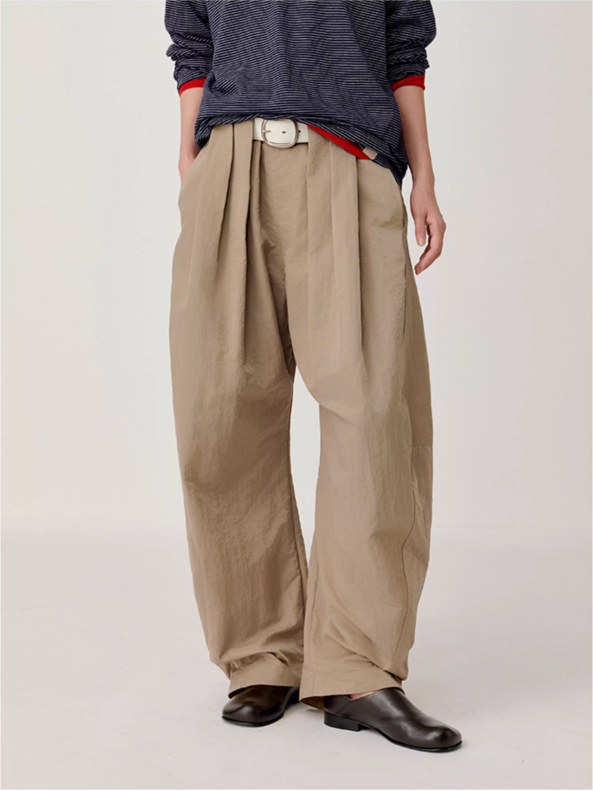 NYLON PLEAT PANTS