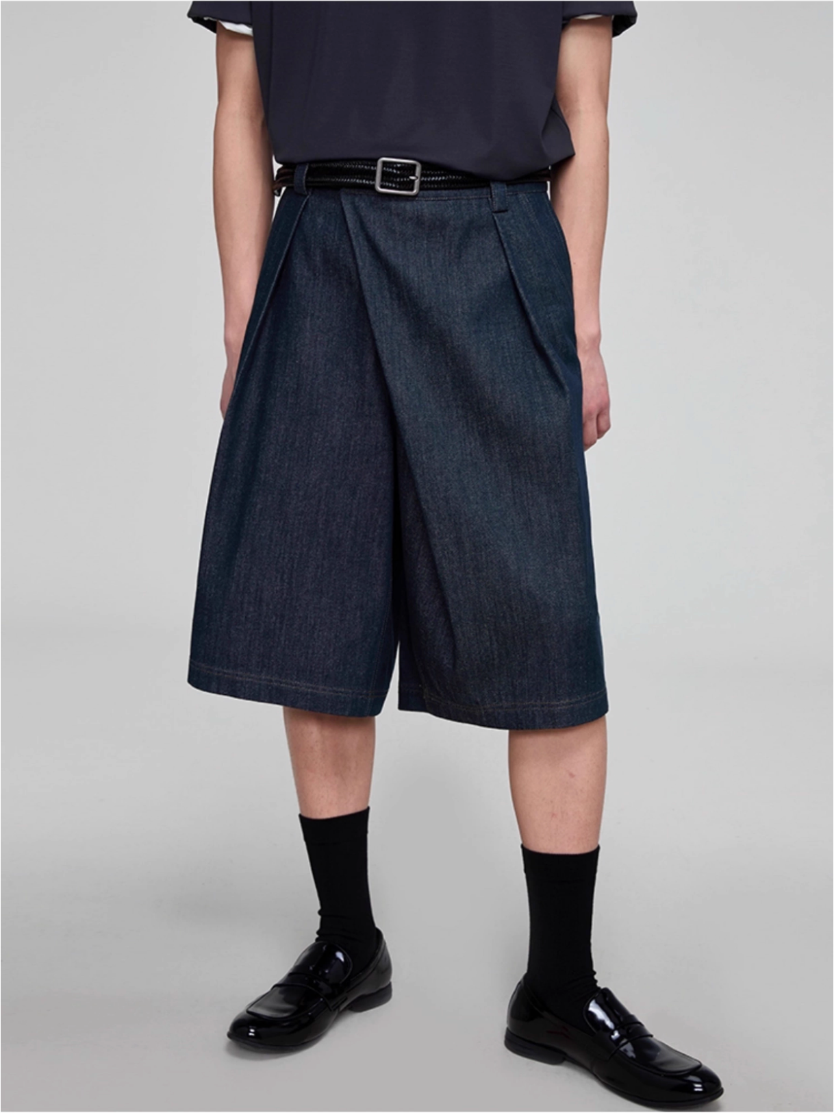 VINTAGE DENIM SHORTS