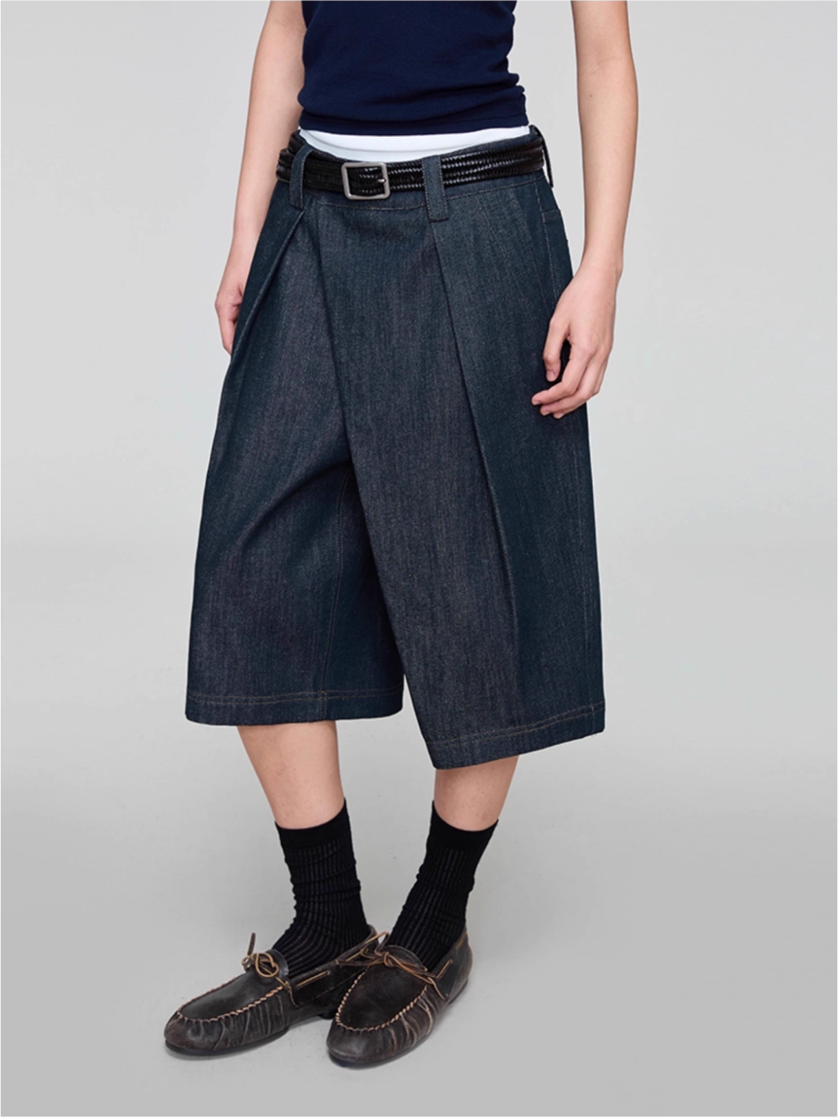 VINTAGE DENIM SHORTS