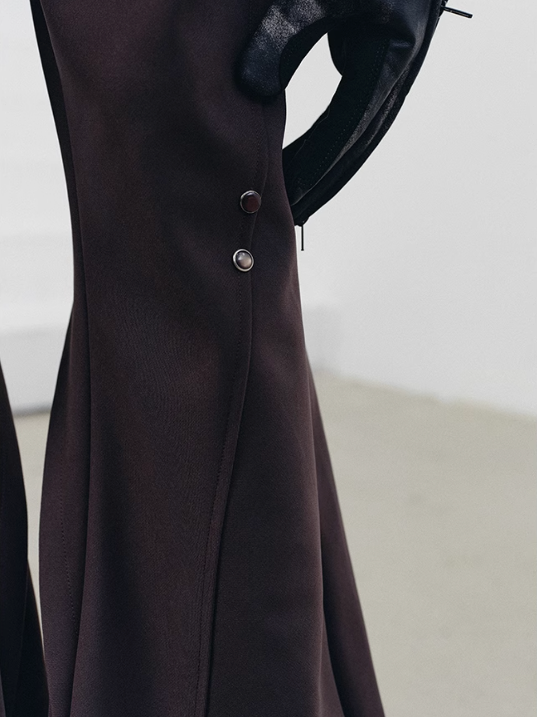CAT EYE FLARE PANTS