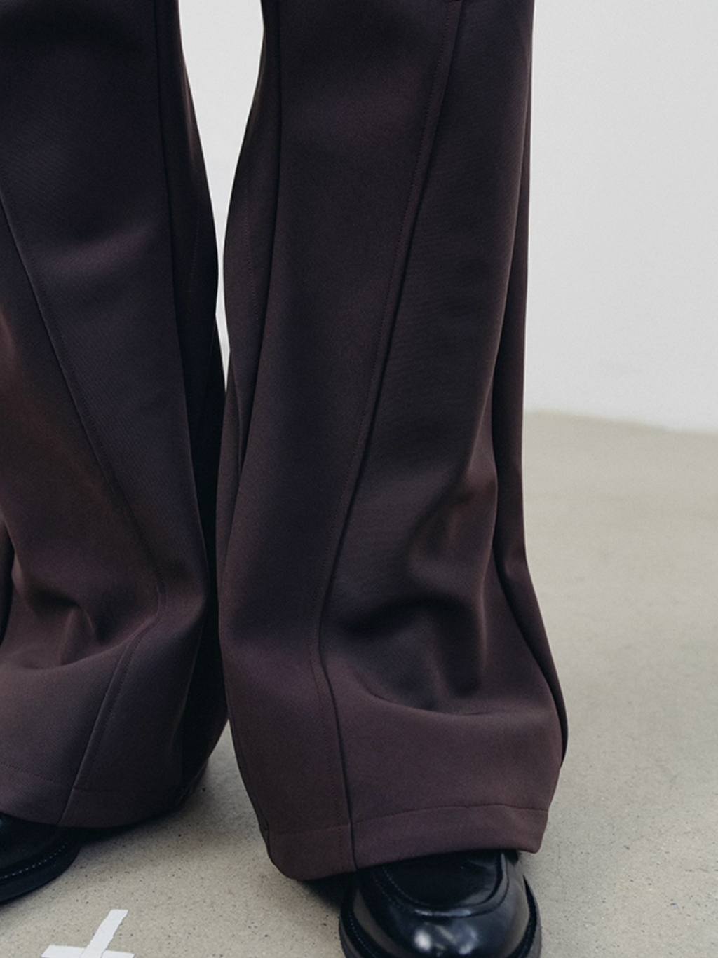 CAT EYE FLARE PANTS