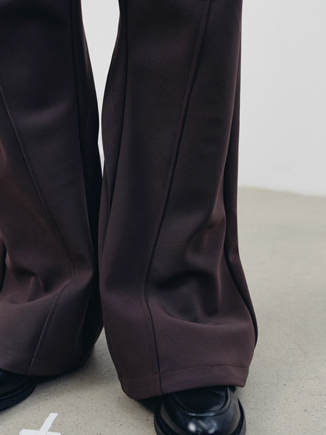 CAT EYE FLARE PANTS