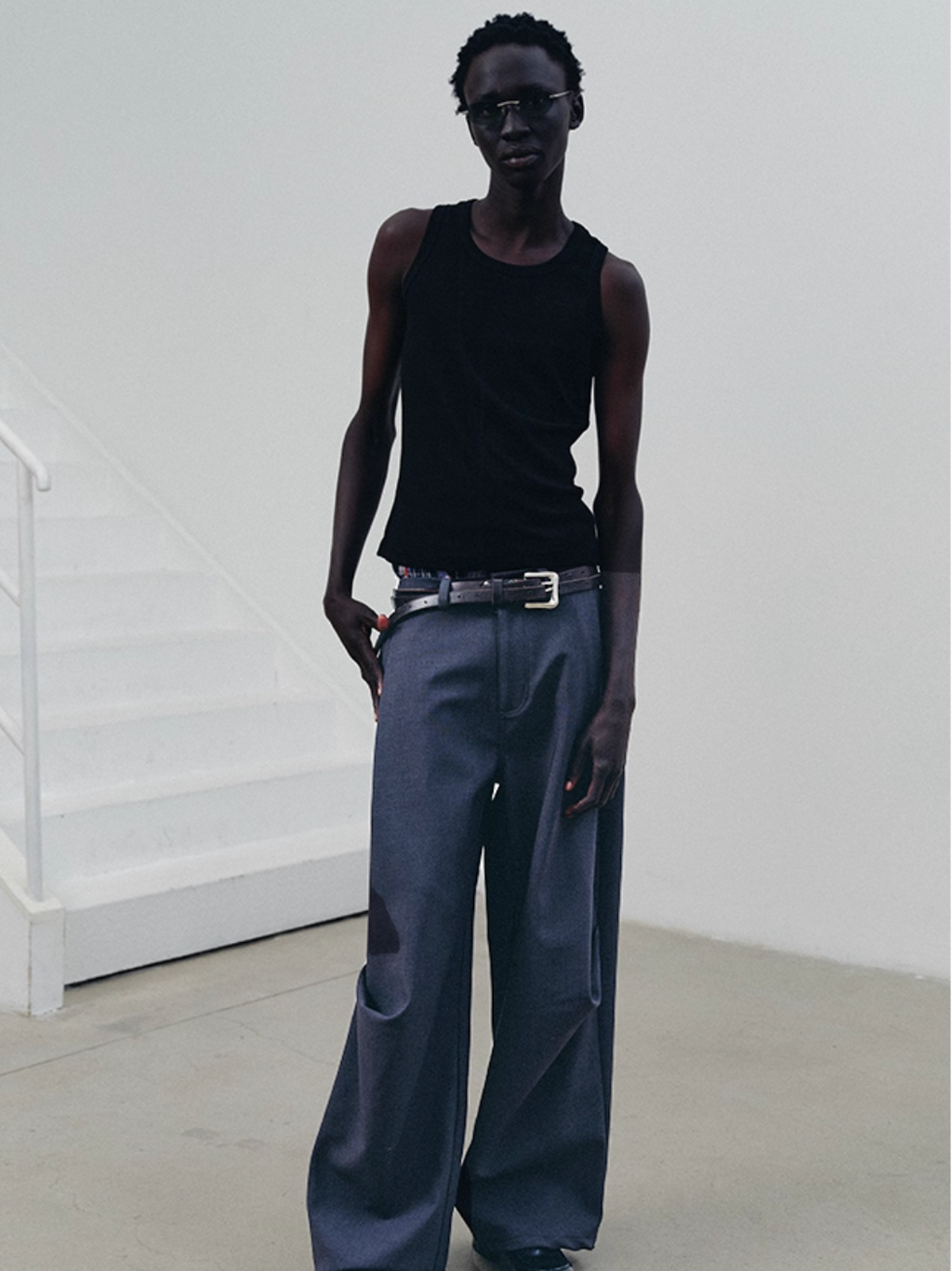 ERODED GRAY TROUSERS