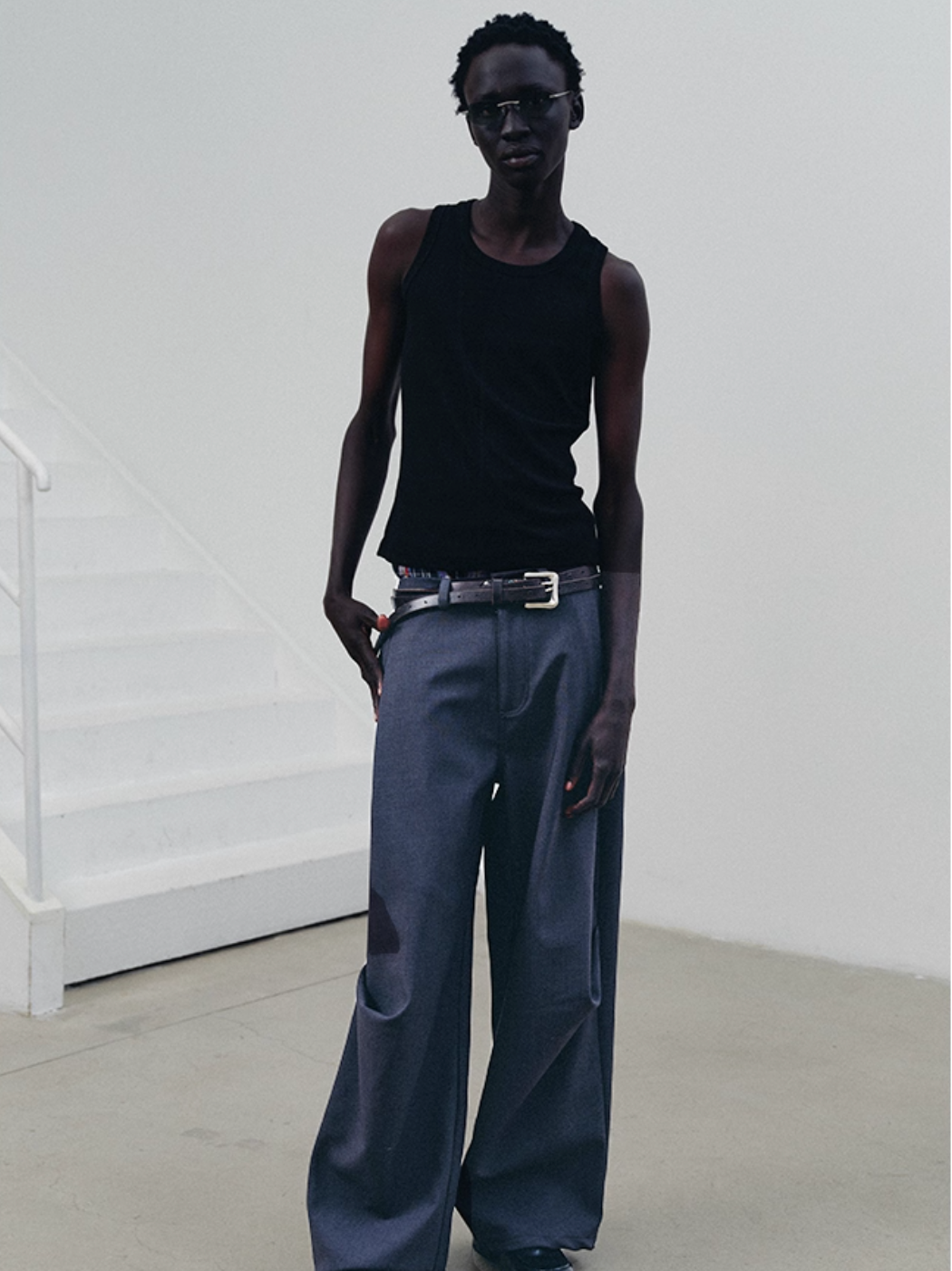 ERODED GRAY TROUSERS
