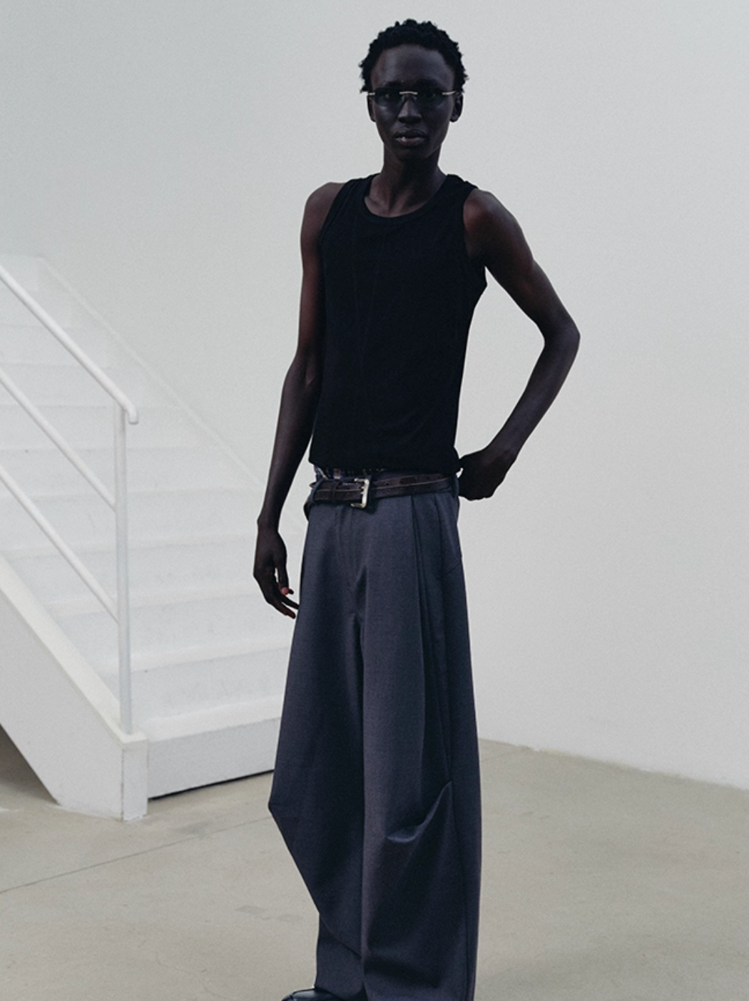 ERODED GRAY TROUSERS