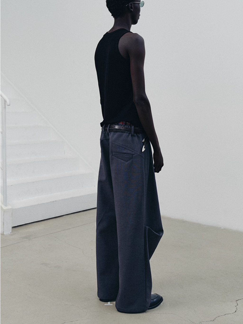ERODED GRAY TROUSERS