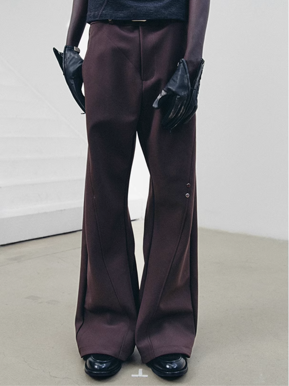 CAT EYE FLARE PANTS
